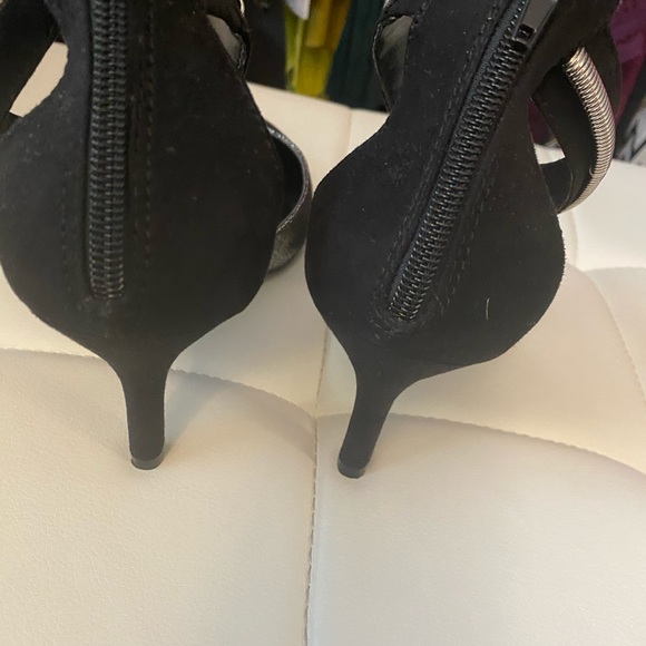 Black & Silver anklet heels - Picture 3 of 7